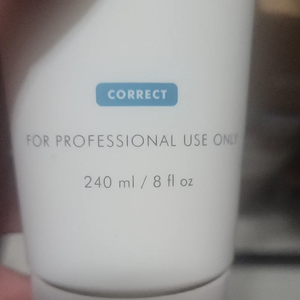 SkinCeuticals Epidermal Repair - Picture 2 of 7